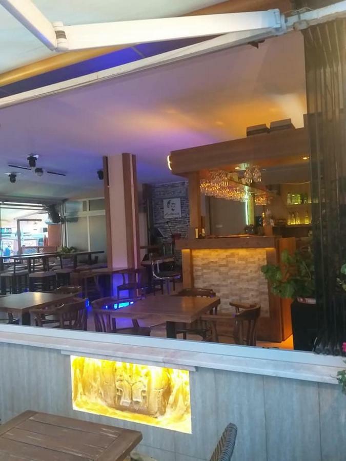 Atlantis Otel Гумулдур Екстериор снимка